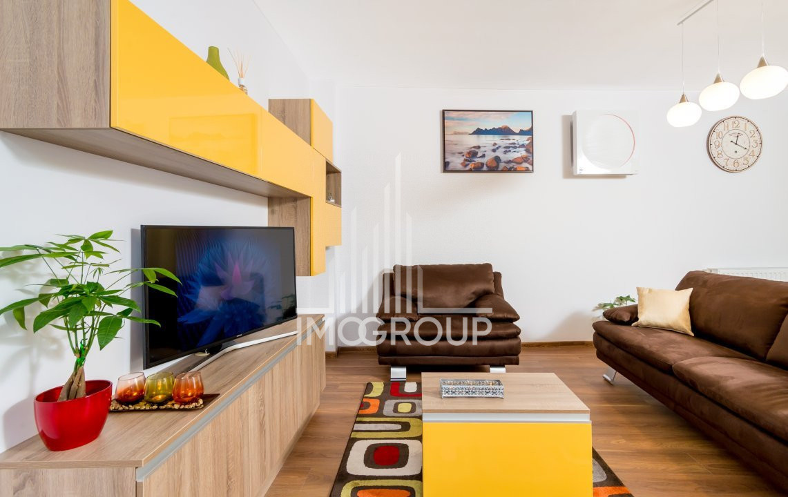 Apartament tip penthouse lux 3 camere cu panorama si terasa de inchiriat