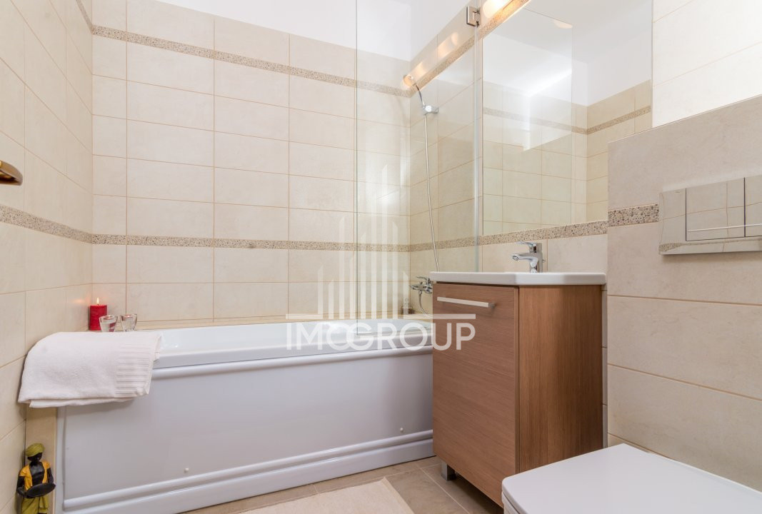 Apartament tip penthouse lux 3 camere cu panorama si terasa de inchiriat