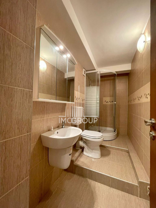 Apartament cu 4 camere langa UMF, utilitati incluse