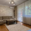Apartament cu 4 camere, strada Bucium, etaj intermediar.