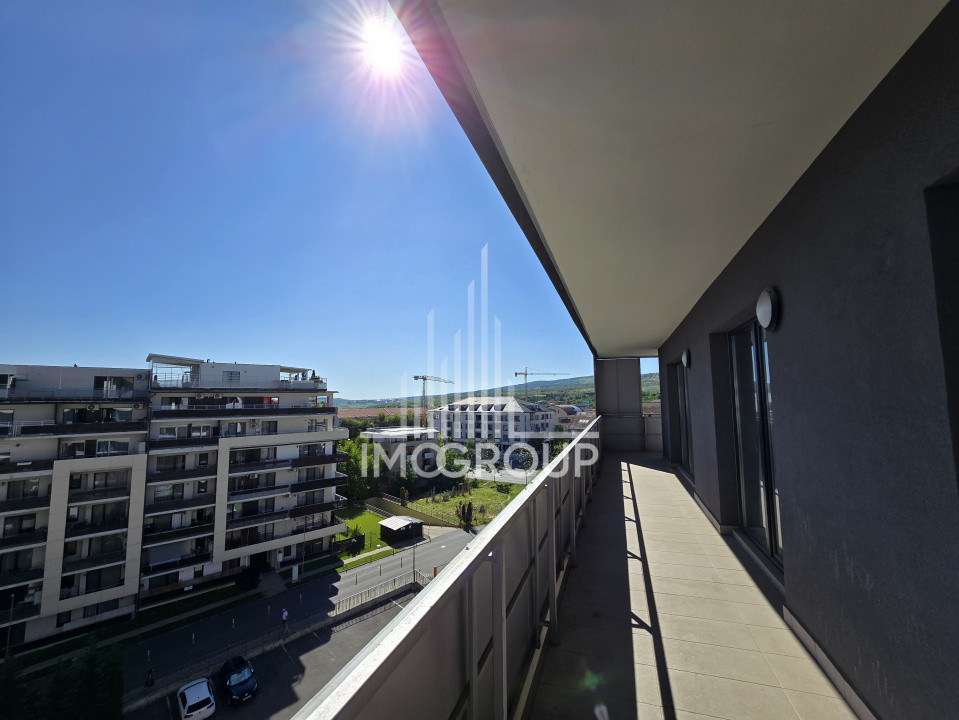 Apartament modern cu 3 camere, 2 băi și terasă de 30 mp, garaj