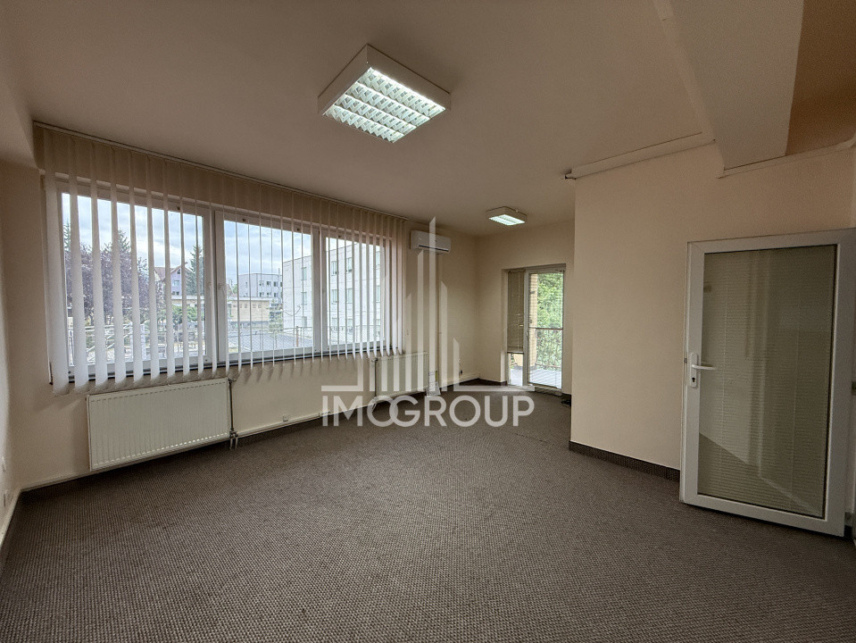 Spațiu de birouri | 3 încăperi | AC | 2 balcoane | 2 băi | 3 parcări 
