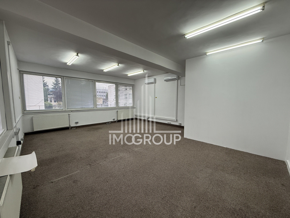 Spațiu de birouri | 3 încăperi | AC | 2 balcoane | 2 băi | 3 parcări 