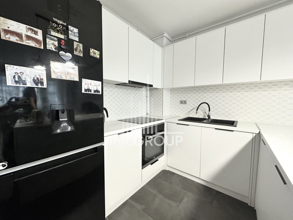 Apartament cu 2 camere, zona Vivo. 