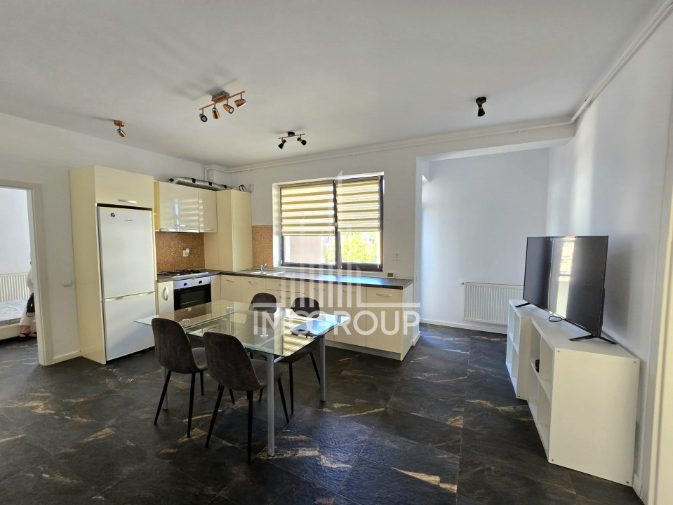 Apartament de inchiriat cu 3 camere, 2 parcari, boxa,  Buna Ziua