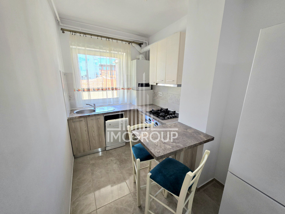 Apartament de inchiriat 2 cam decomandate in zona centrala
