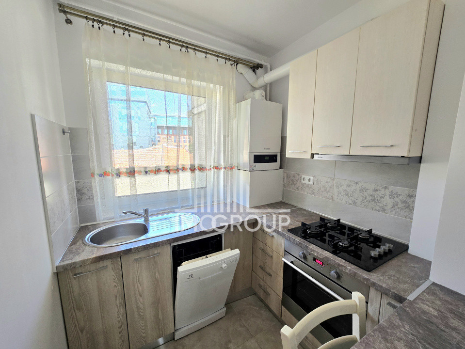 Apartament de inchiriat 2 cam decomandate in zona centrala
