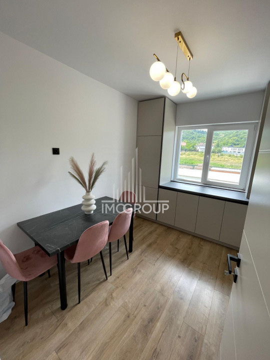 Comision 0% – Ap. 2 camere, bucatarie decomandata, balcon, luminos, Florești