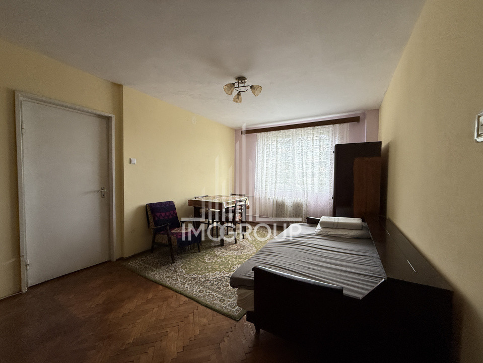 Apartament 2 camere | Zona Transylvania College | Etaj intermediar | Terasa 10mp