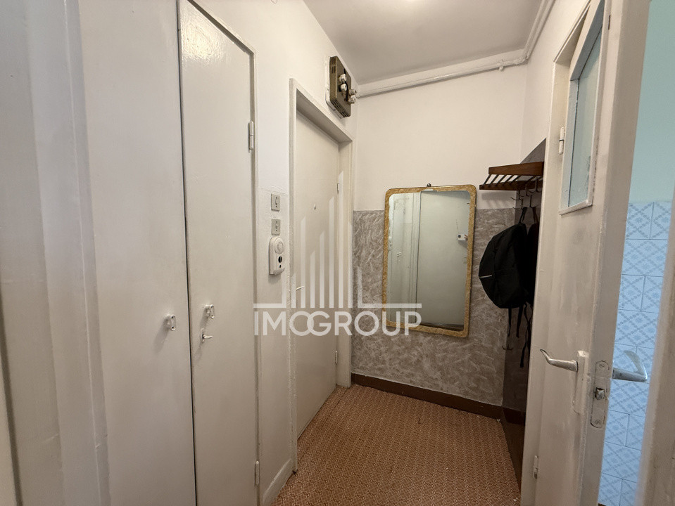 Apartament 2 camere | Zona Transylvania College | Etaj intermediar | Terasa 10mp