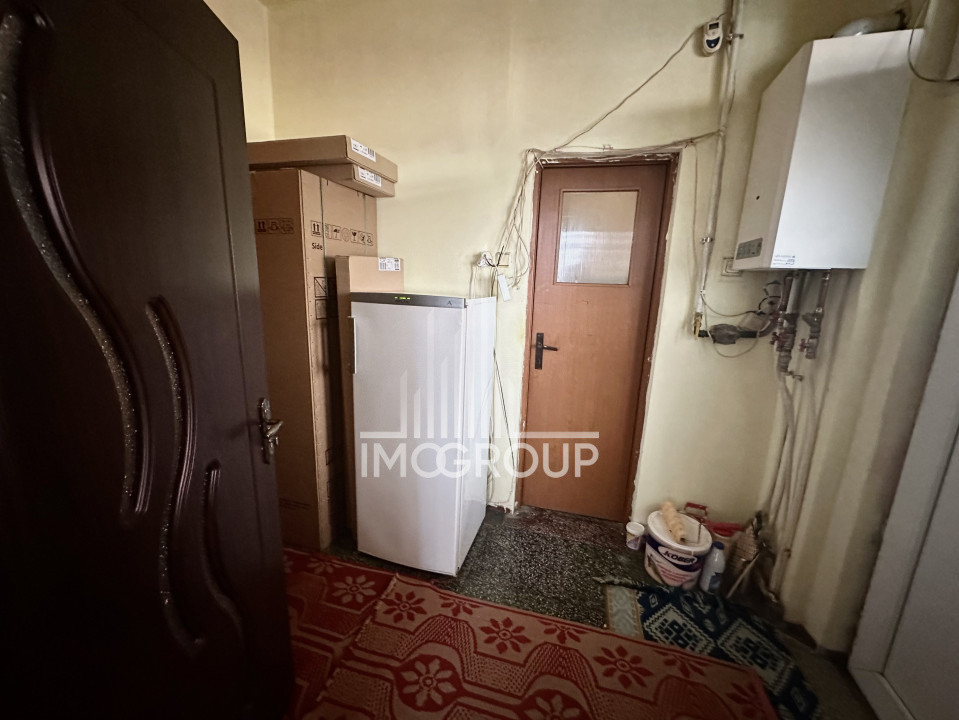 Apartament la curte comuna | cota teren 180mp | zona strazii Traian