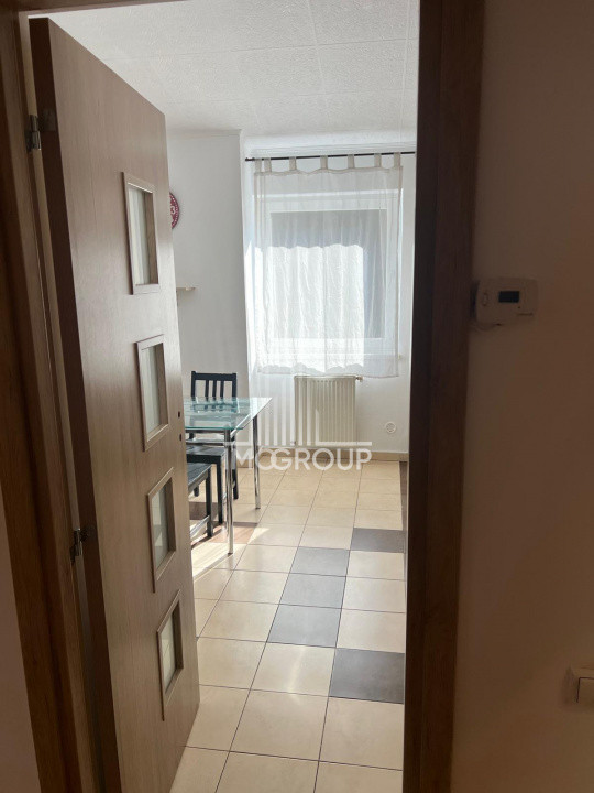 Apartament 2 cam de închiriat, 10 min de mers pe jos UMF, utilitati incluse