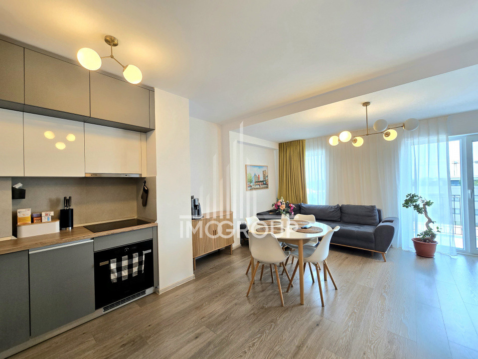 Apartament superb 2 camere de inchiriat,terasa, view 2 parcari si boxa