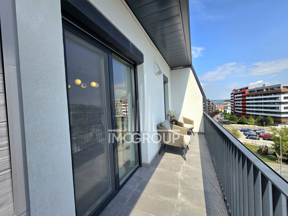 Apartament superb 2 camere de inchiriat,terasa, view 2 parcari si boxa