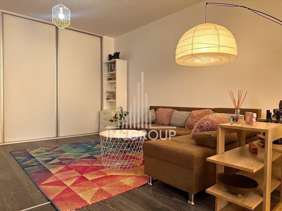 Apartament cu 2 camere, central Floresti
