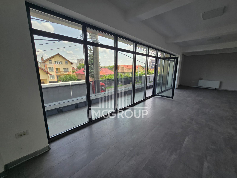 Spatiu Comercial 250 mp utili, 3m inaltime | Imobil nou |6 parcari  Zona Pod IRA