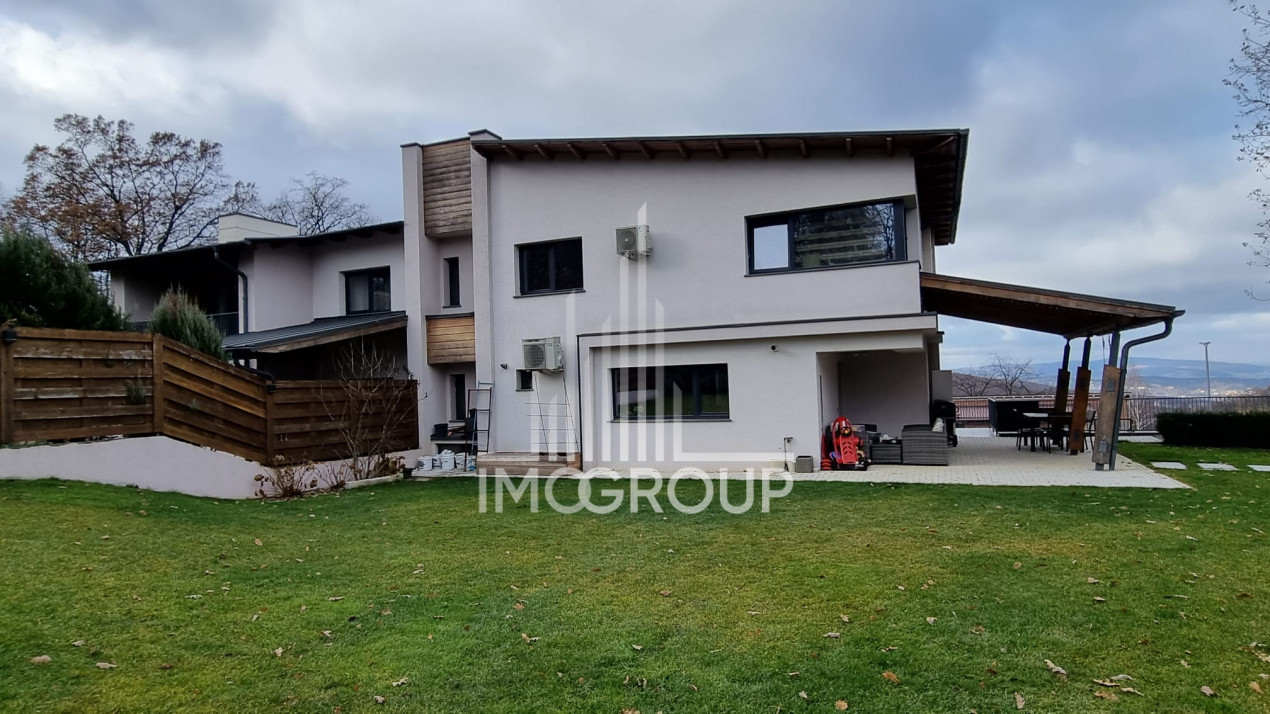De vanzare casa superba Faget 