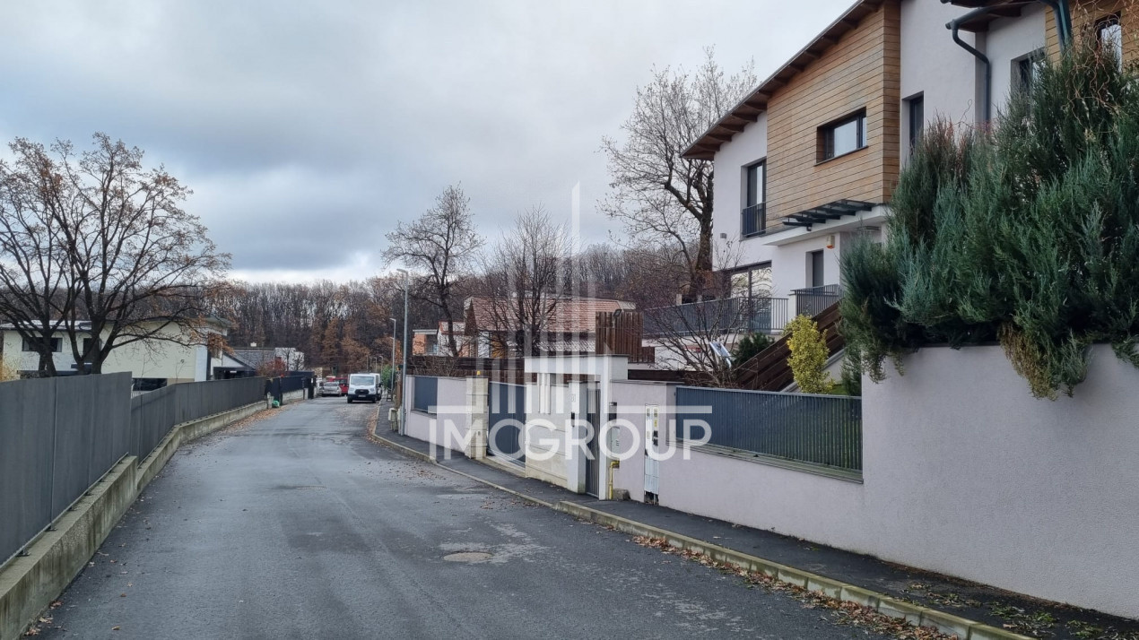 De vanzare casa superba Faget 