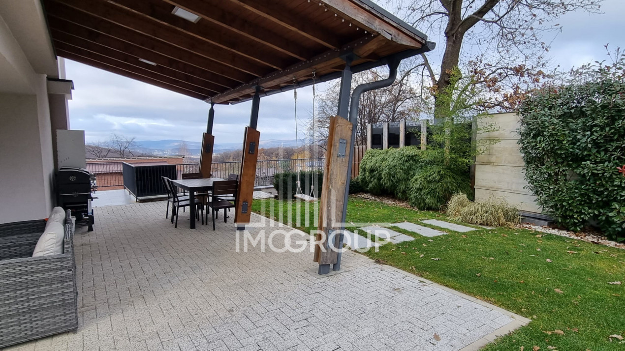 De vanzare casa superba Faget 