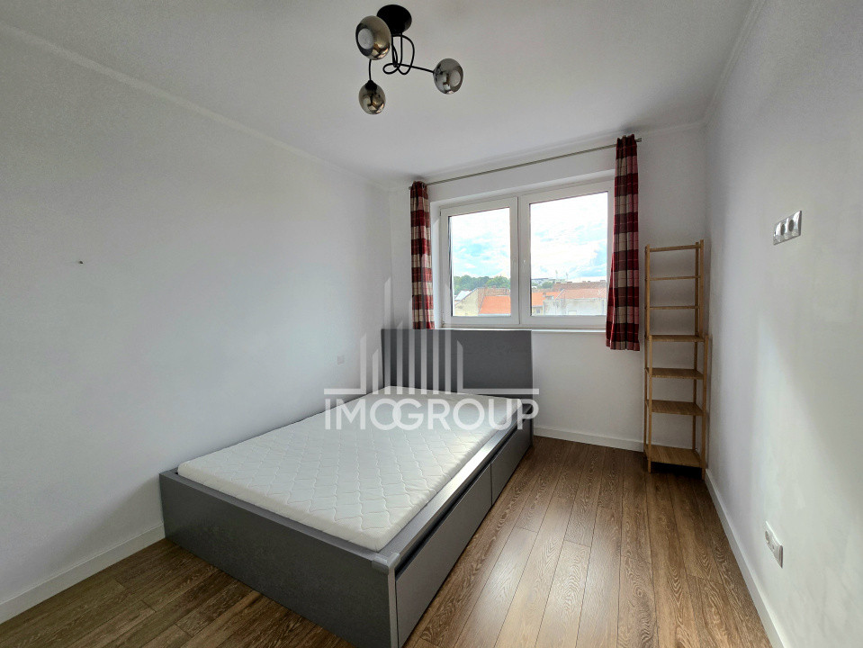 Apartament de inchiriat 3 camere si 2 bai in zona Semicentrala