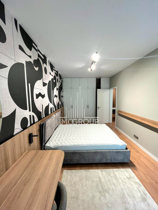 Inchiriez apartament NOU 2 camere cu grădină, garaj prima închiriere