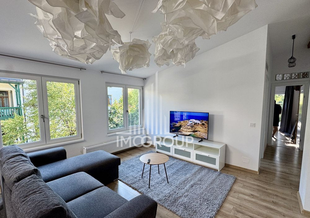 Apartament exclusivist de inchiriat 3 camere, terasă 40 mp, ultracentral 