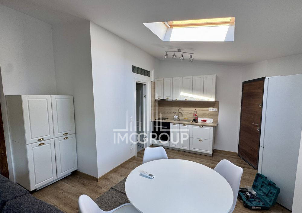 Apartament exclusivist de inchiriat 3 camere, terasă 40 mp, ultracentral 