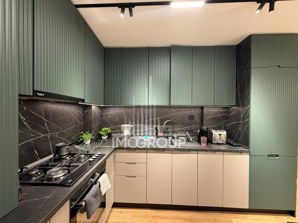 Apartament Ultracentral | 2 camere decomandate | Lux | Etaj 2 | Balcon 