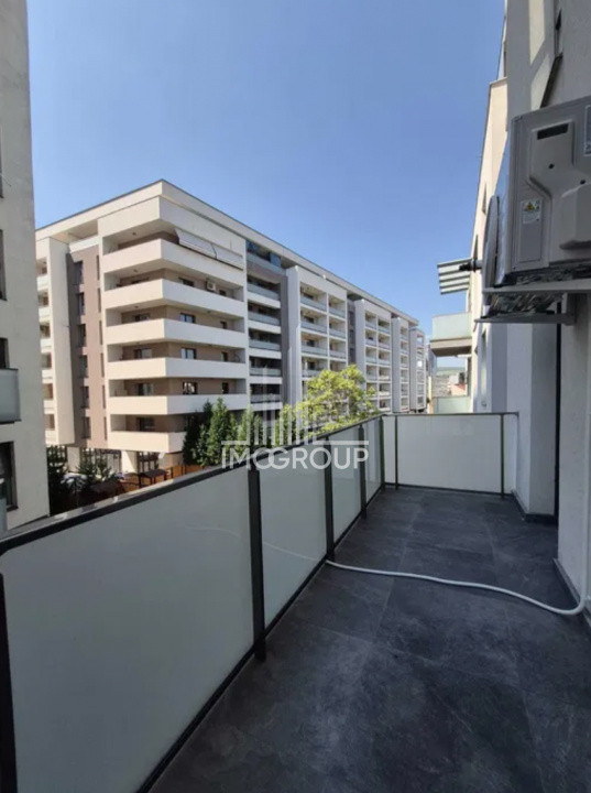 Apartament 3 cam de închiriat, 2 bai, garaj, str. Ploiești, zona centrală