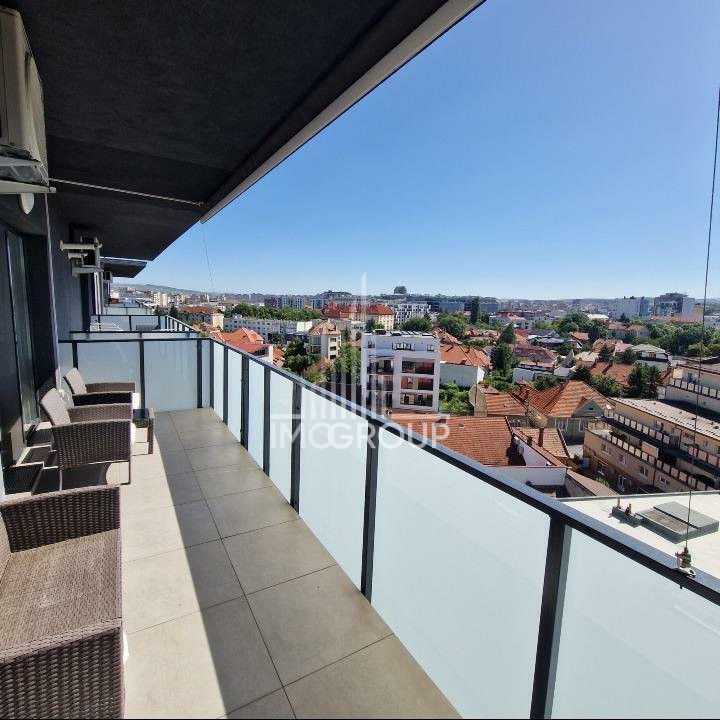 Apartament cu 3 camere de inchiriat in zona centrala, terasa