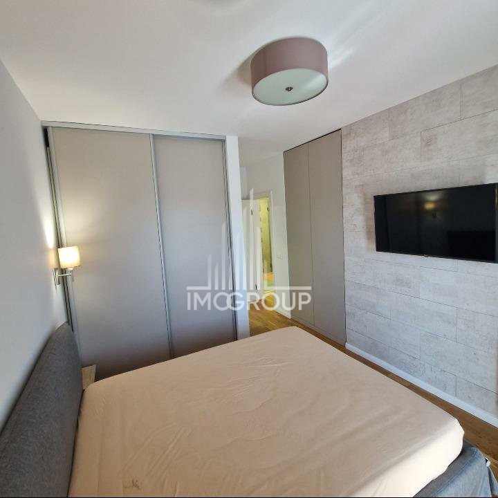 Apartament cu 3 camere de inchiriat in zona centrala, terasa