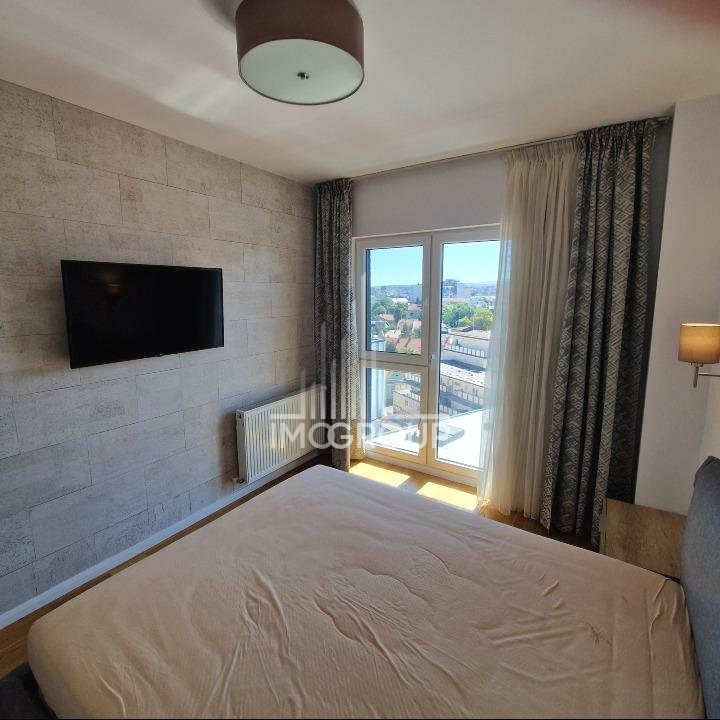 Apartament cu 3 camere de inchiriat in zona centrala, terasa