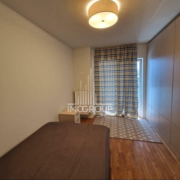Apartament cu 3 camere de inchiriat in zona centrala, terasa