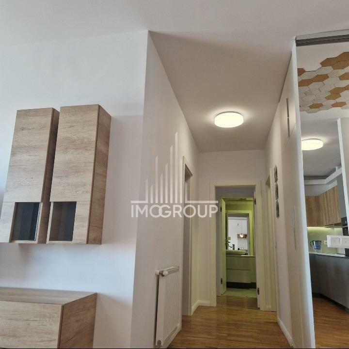 Apartament cu 3 camere de inchiriat in zona centrala, terasa