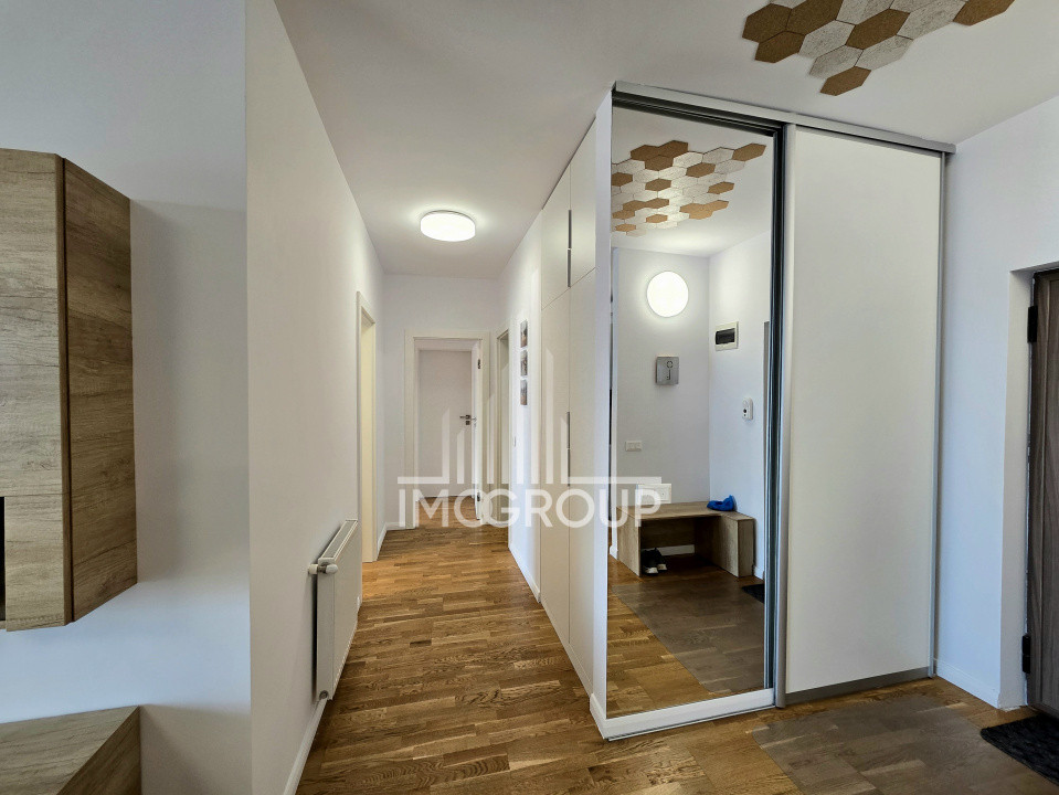 Apartament cu 3 camere de inchiriat in zona centrala, terasa