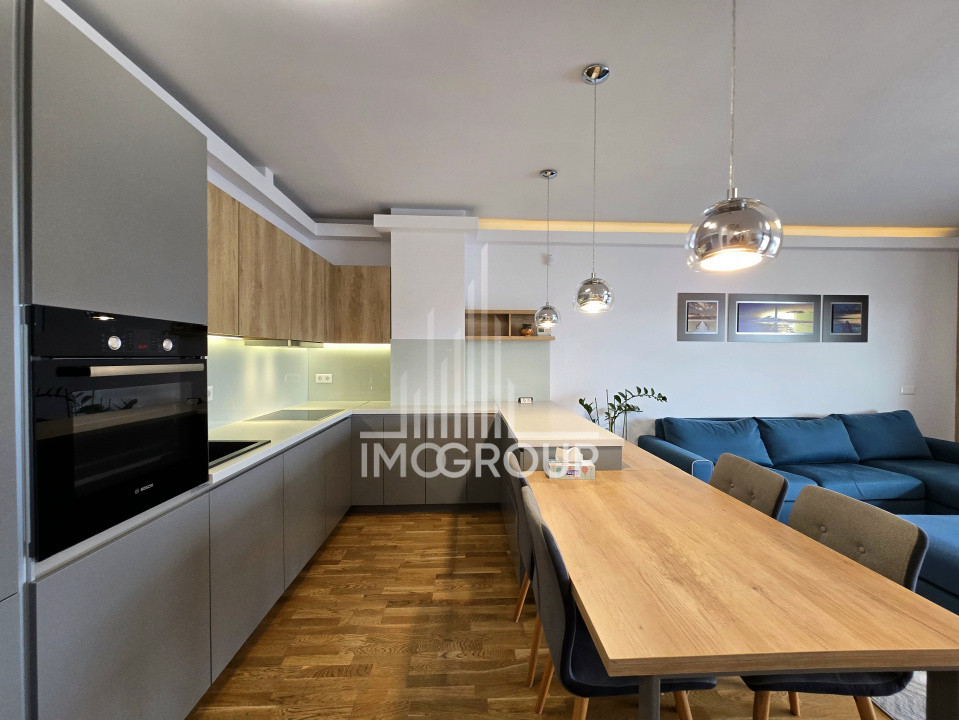 Apartament cu 3 camere de inchiriat in zona centrala, terasa