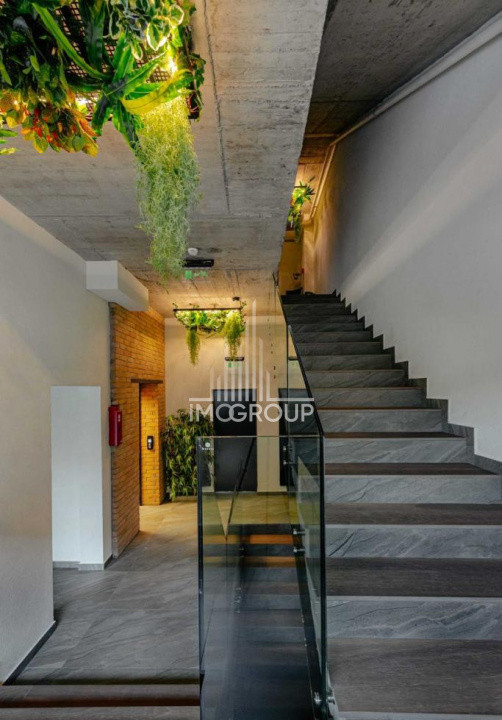 Apartamente 2 camere de inchiriat, in zona centrala, garaj