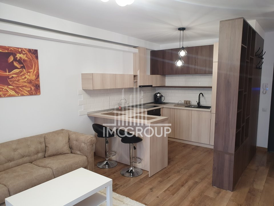 Apartament 2 camere de inchiriat cu garaj in Ansamblul Luminia