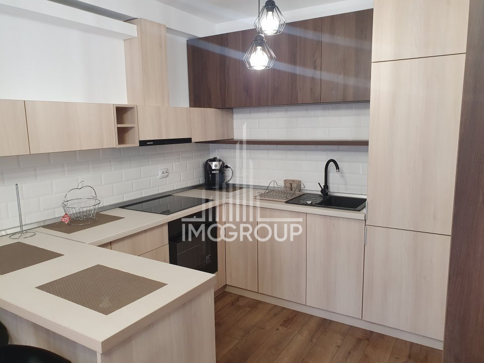 Apartament 2 camere de inchiriat cu garaj in Ansamblul Luminia