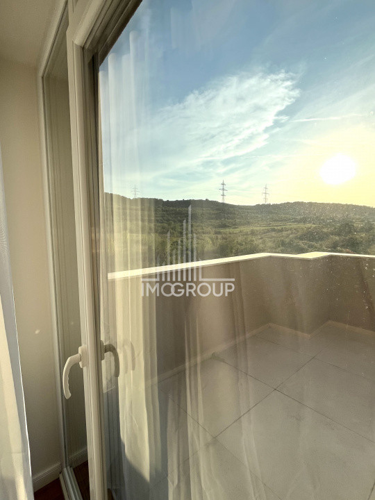 Penthouse ultrafinisat 3 camere | 2 bai | 3 terase | posibilitate parcare |Terra