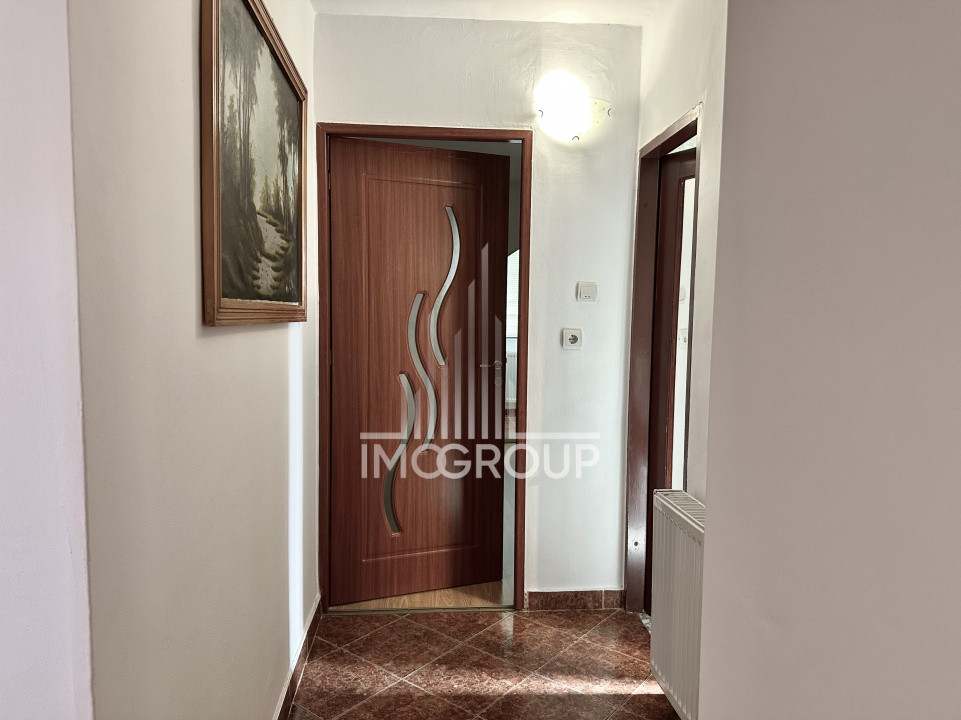 Apartament cu 3 camere decomandate, Zona Shopping City Calea Sagului