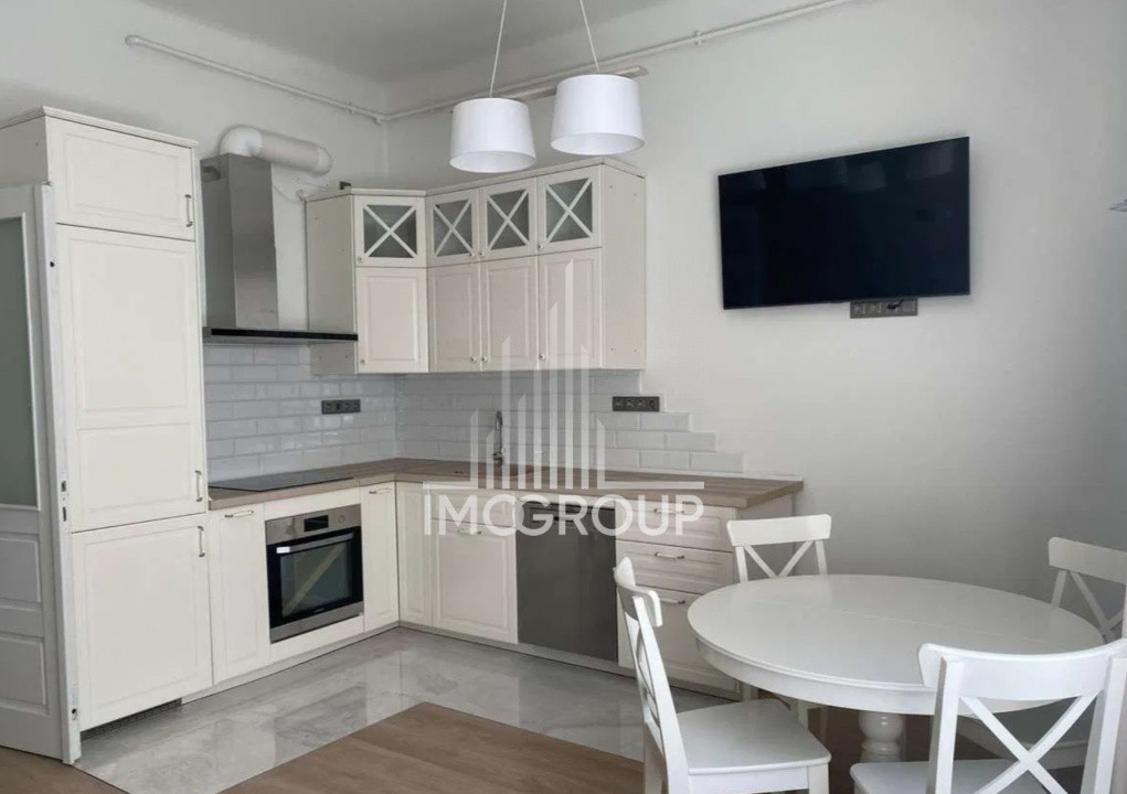 Apartament cu 2 camere de inchiriat - zona Semicentrala
