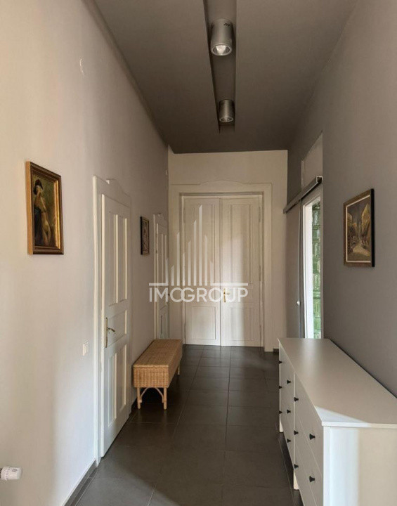 Apartament 3 camere de inchiriat, ultracentral, parcare