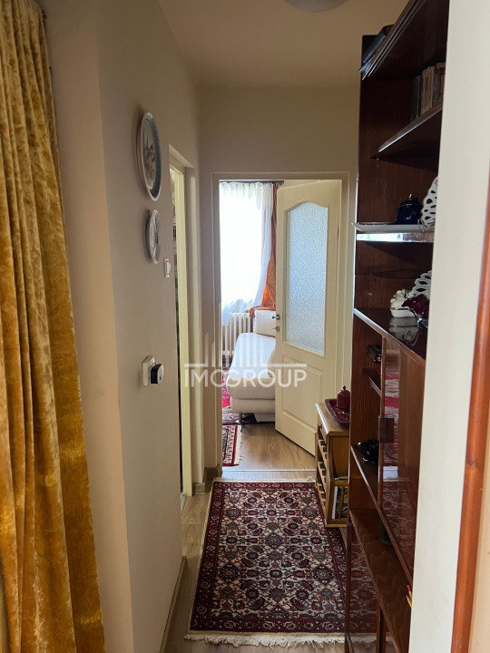 Apartametn de inchiriat, 2 camere decomandate, etaj intermediar Gheorgheni