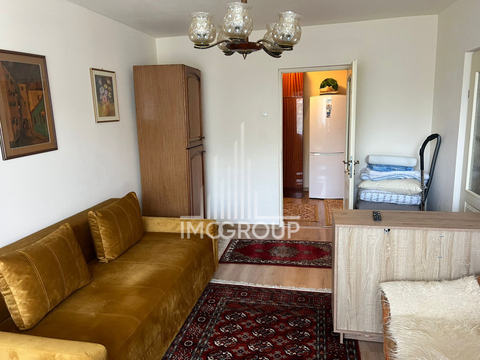 Apartametn de inchiriat, 2 camere decomandate, etaj intermediar Gheorgheni