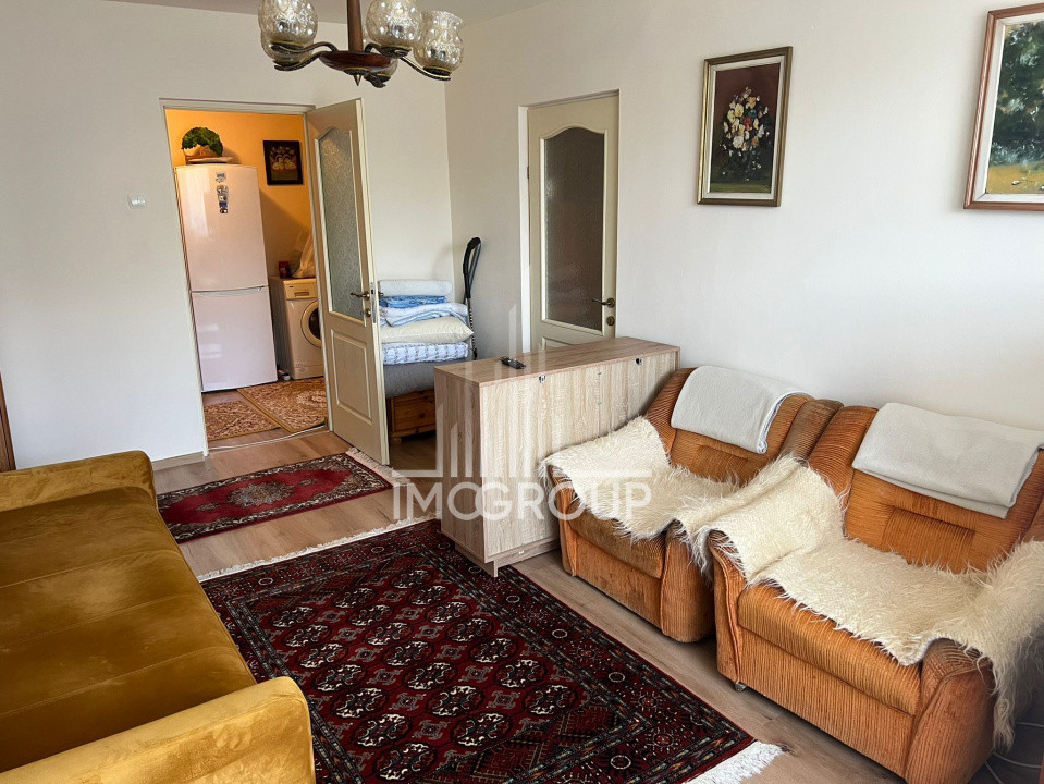 Apartametn de inchiriat, 2 camere decomandate, etaj intermediar Gheorgheni