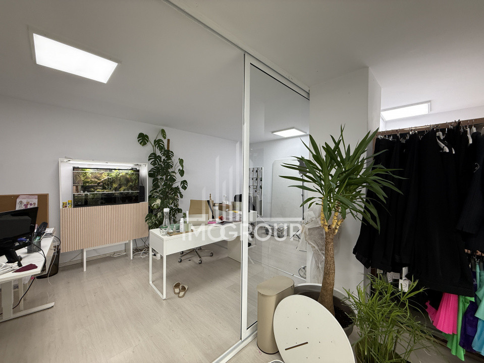 Spațiu de birouri | zona Străzii Decebal | 2 Băi | 2 Garaje | Recompartimentare 