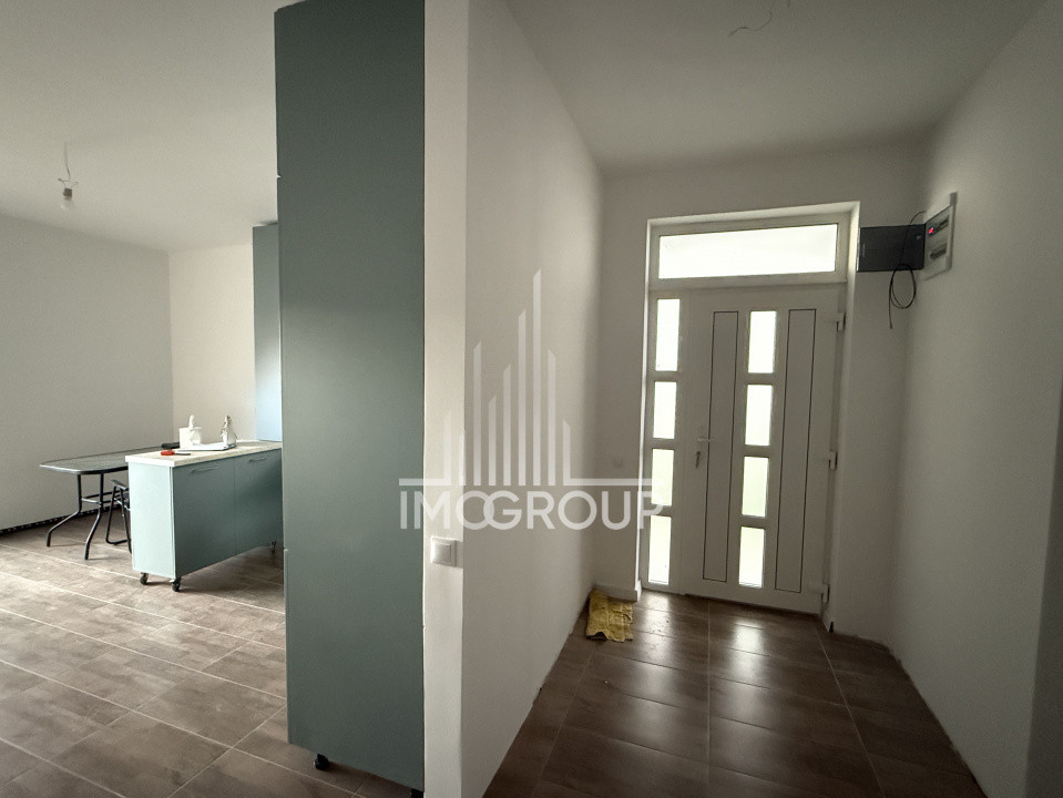 Casă pe 2 nivele | Borhanci | Priveliște panoramică | 3 băi | Grădina | Parcări 