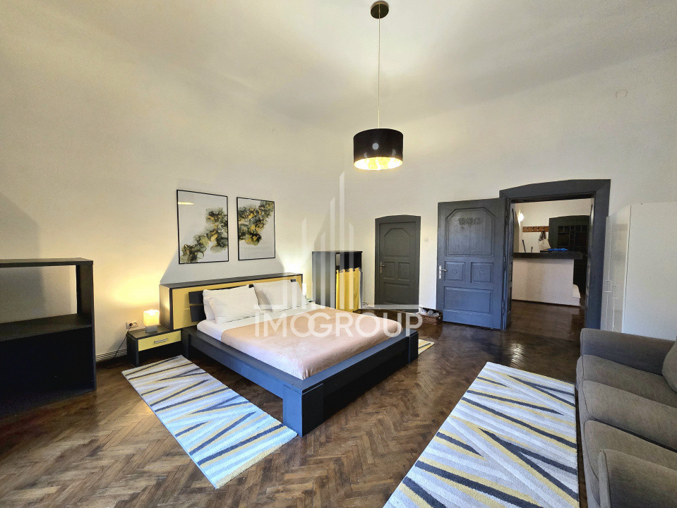 Apartament cochet de vânzare în centrul Clujului – tavan înalt, zonă excelentă!