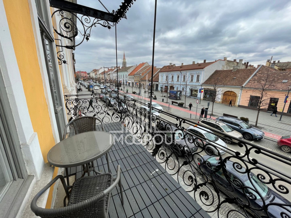 Apartament deosebit de închiriat–Bd. Eroilor, Cluj– în inima orașului